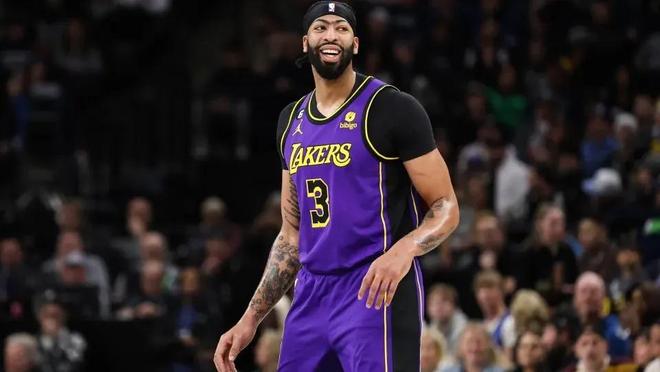 洲赛场的稳 洲赛场的稳